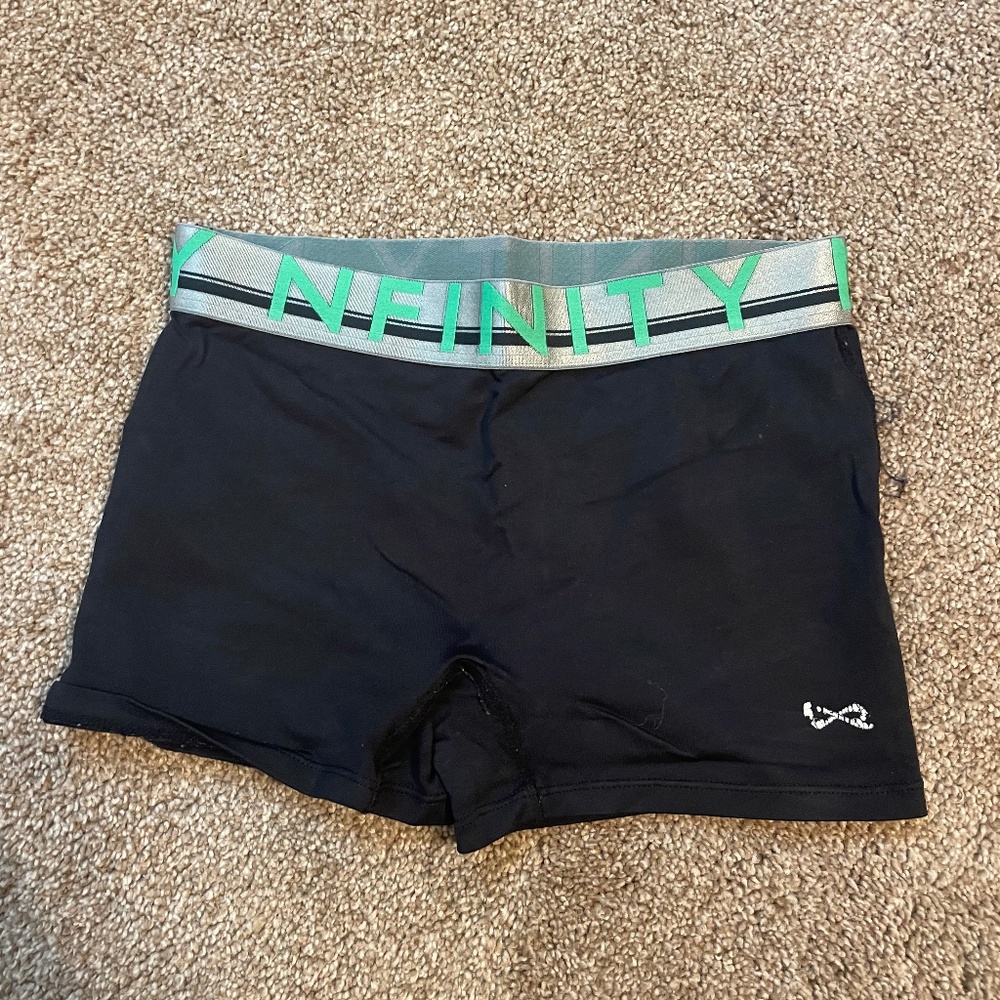 Infinity shorts
